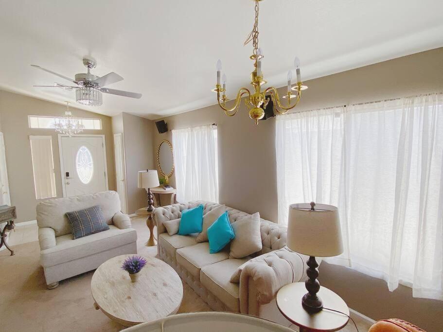 Villa Amazing Heated Pool And Private Hot Tub 3Br In Heart Of Lv Las Vegas Exterior foto